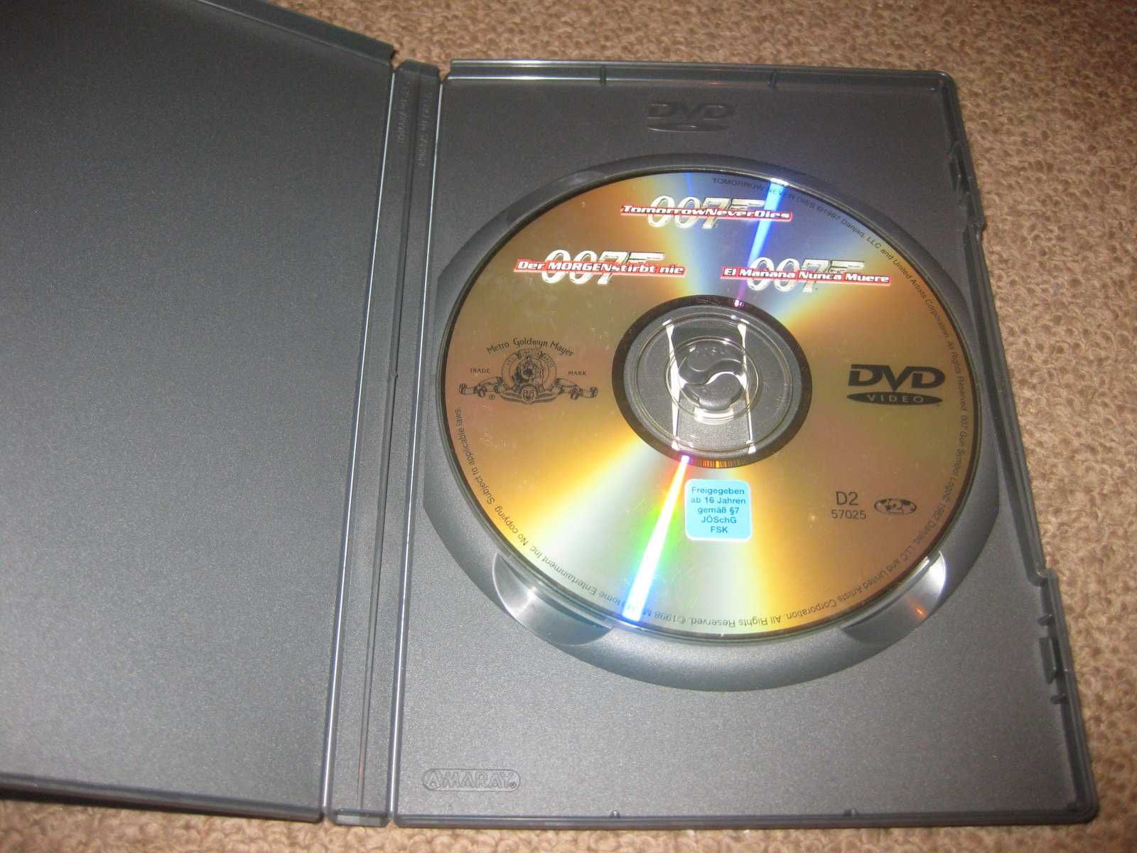 DVD "007-O Amanhã nunca Morre" com Pierce Brosnan