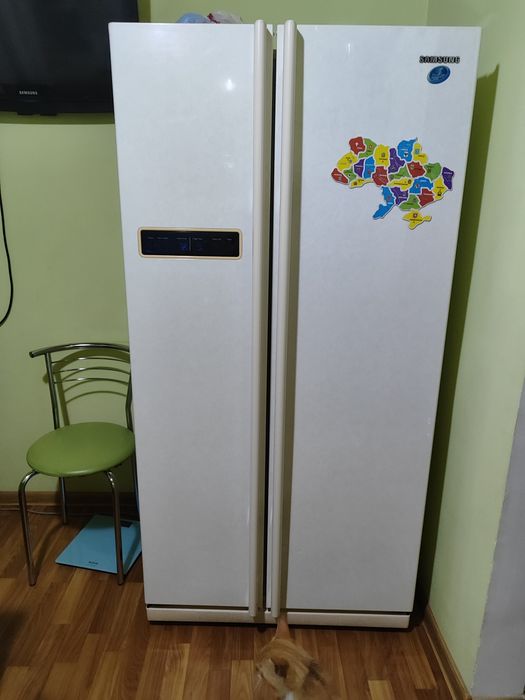 Продам холодильник Samsung