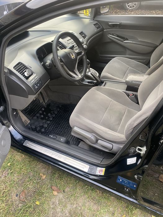HONDA civik 1.8 автомат
