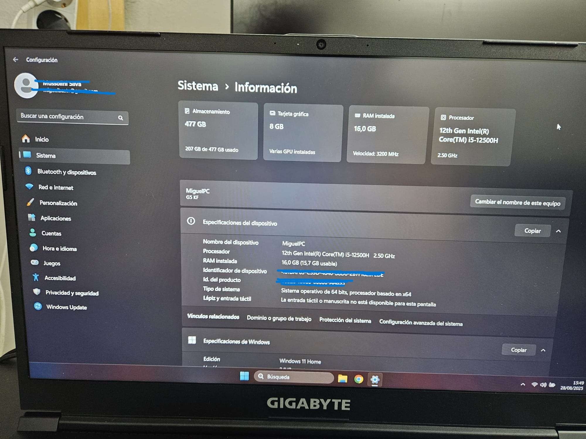 Laptop RTX 4060 Gigabyte