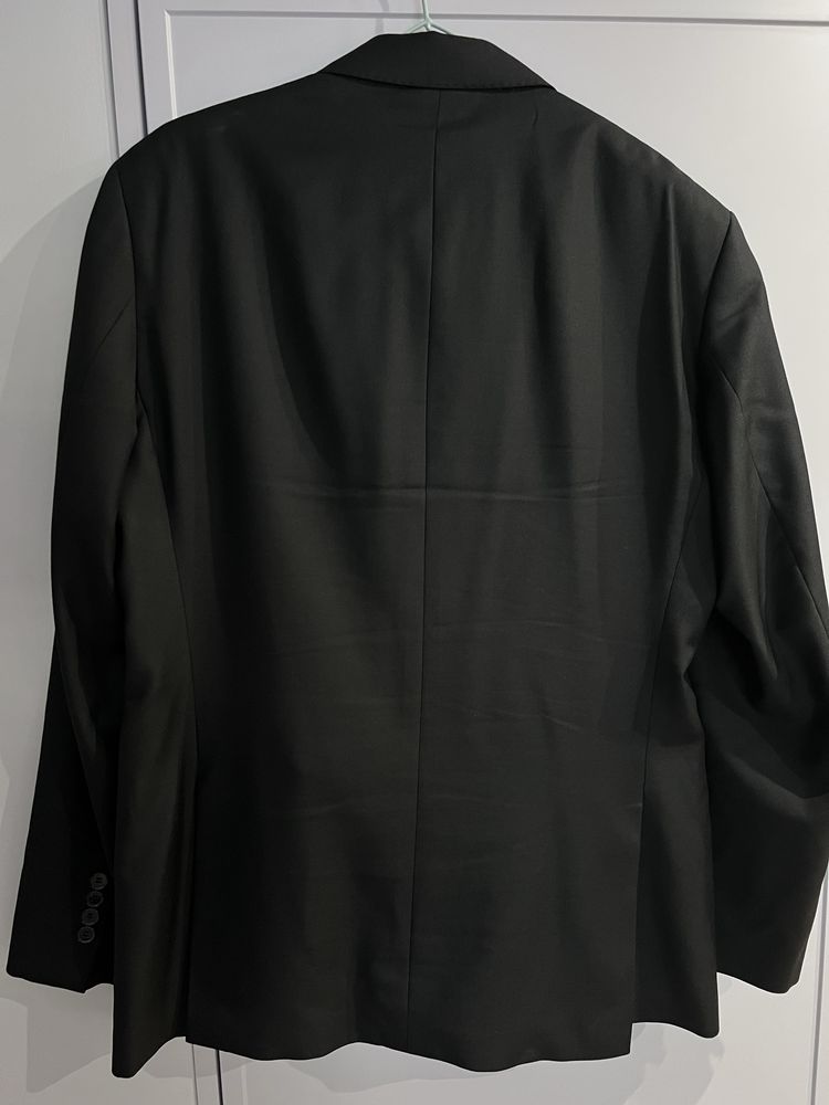 Garnitur Vistula - Czarny, Używany lekko, Slim Fit - Rozmiar 52 L