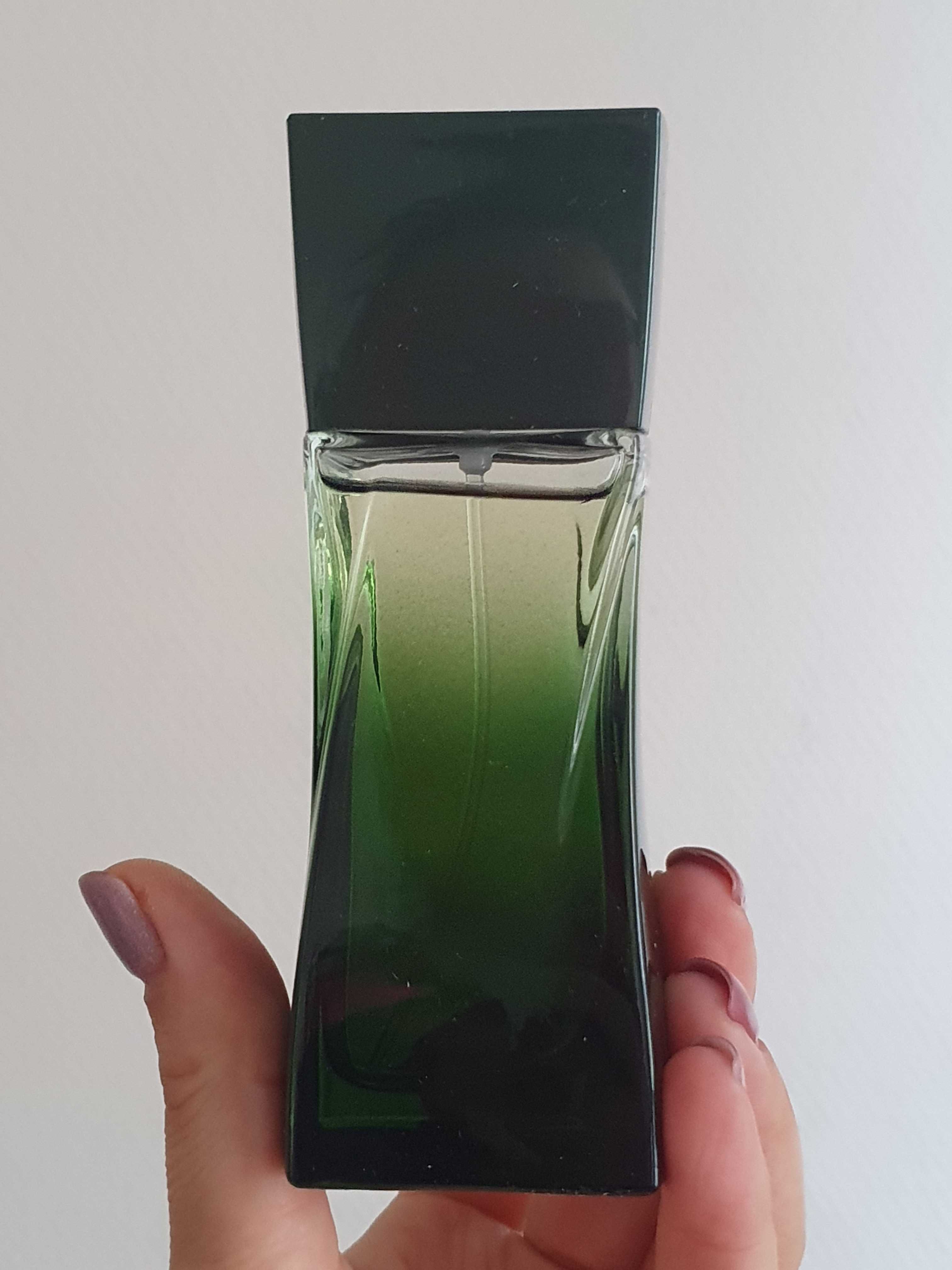 Колекція старих парфумів Avon