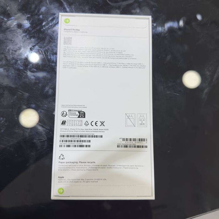 Vendo meu iPhone 17 pro max 256 GB AZUL