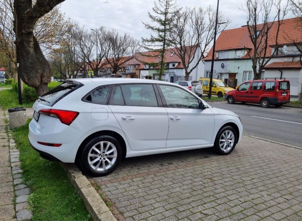 Skoda Scala salon Polska bogate wyposazenie.