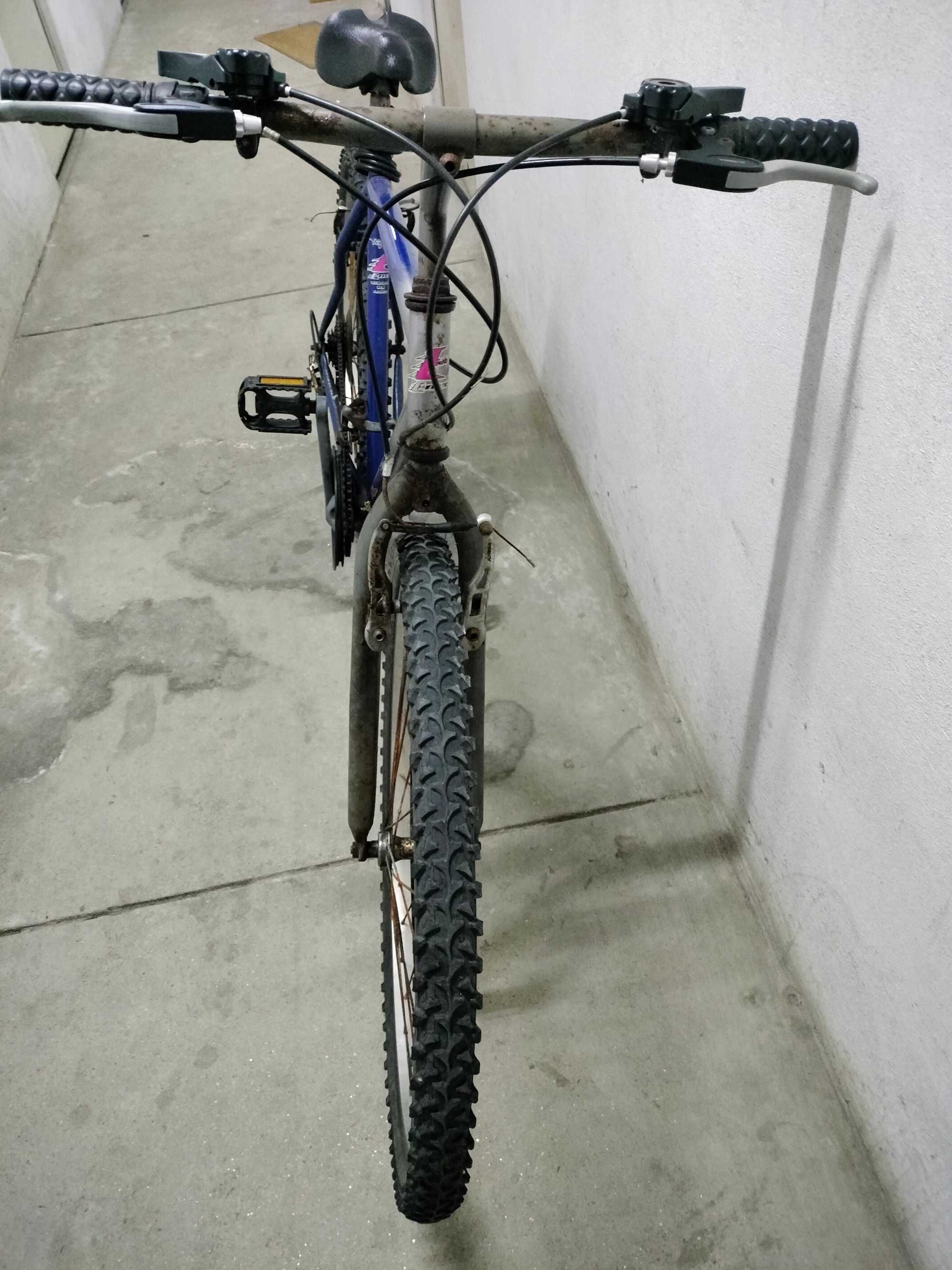 Bicicleta em mau estado