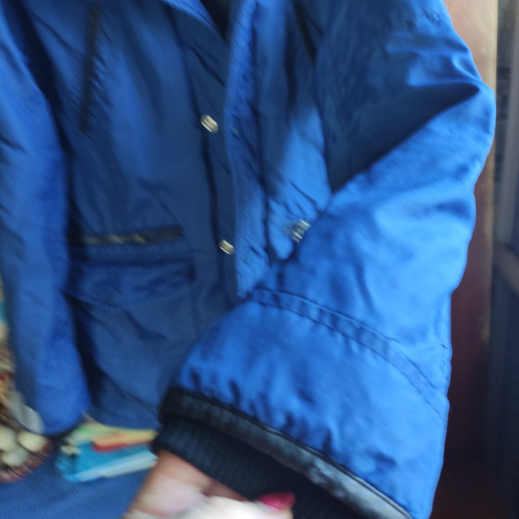 Зимова куртка для хлопця 11-13 років