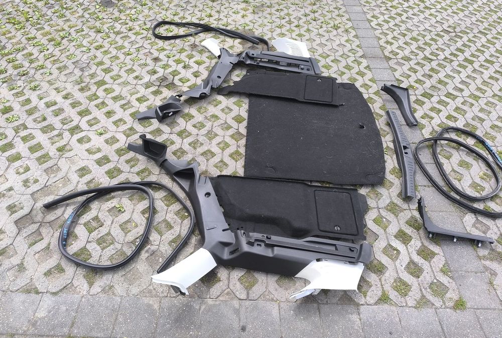 ford focus MK3 lift kombi boczki bagażnika uszczelki drzwi dywaniki