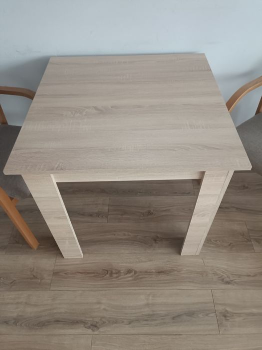 Stolik do sprzedania