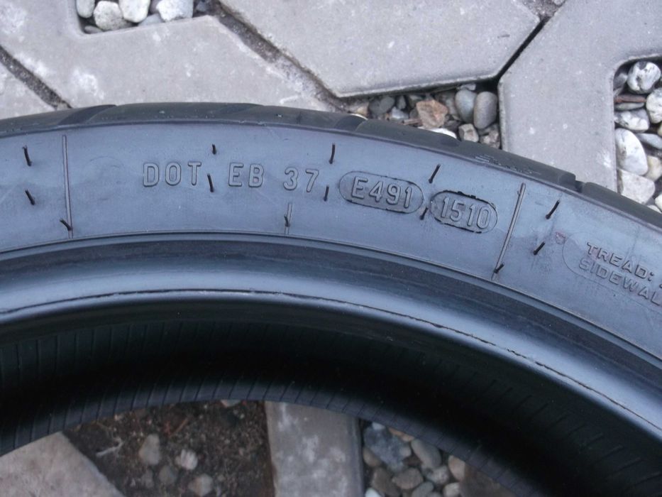 opona 170/60ZR17	Metzeler Roadtec Z6 dot1510 4,1mm