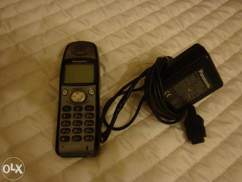 telemóvel Panasonic EB-GD50 c/carregador p/peças