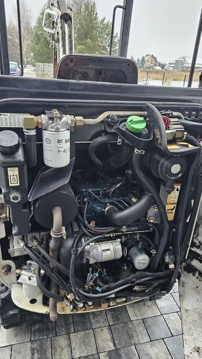 Minikoparka Bobcat 320