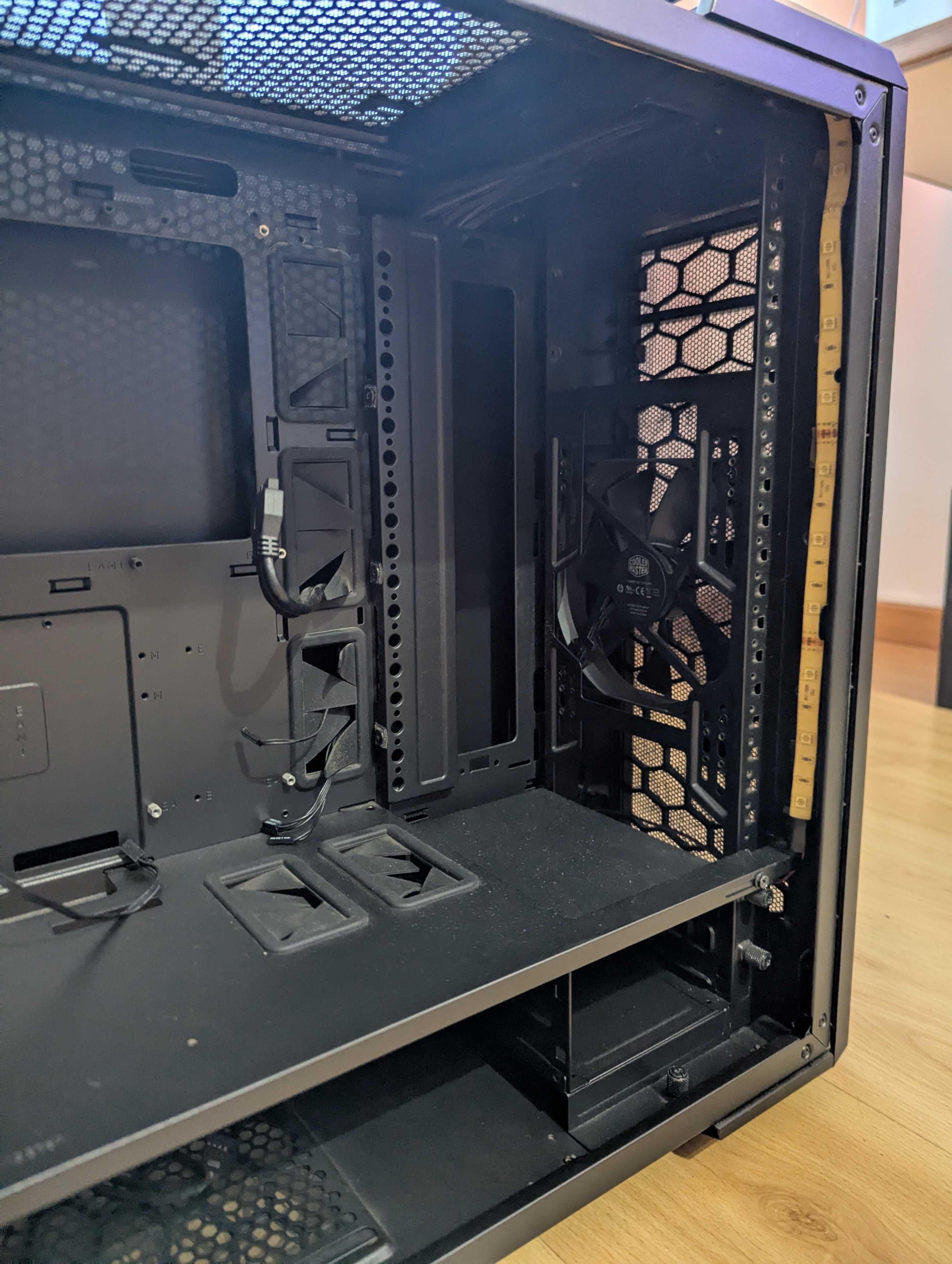 Caixa Cooler Master MC500