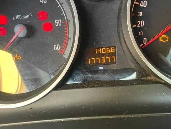 OPEL ZAFIRA 2009рік 1.7 дизель