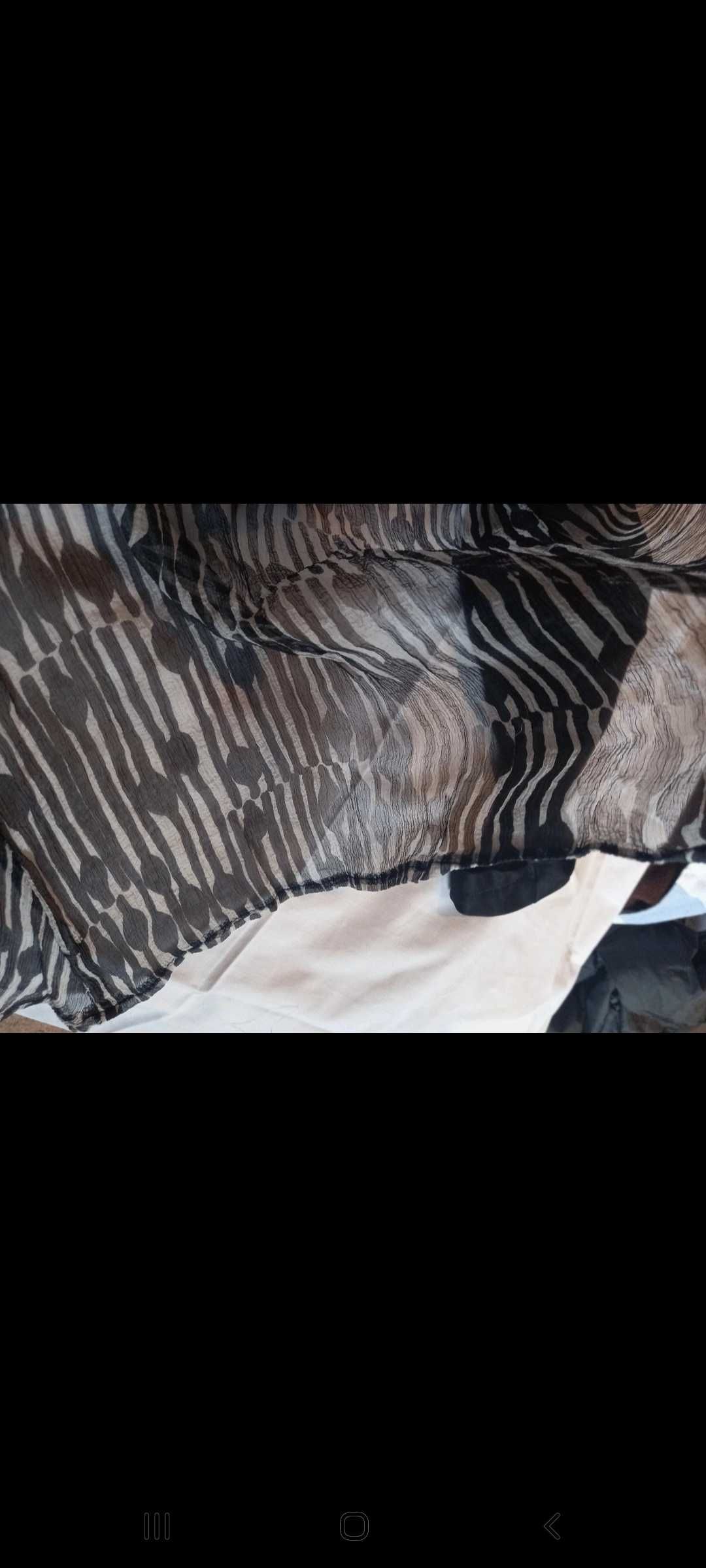 Saia preta e branca, M - Blugaya