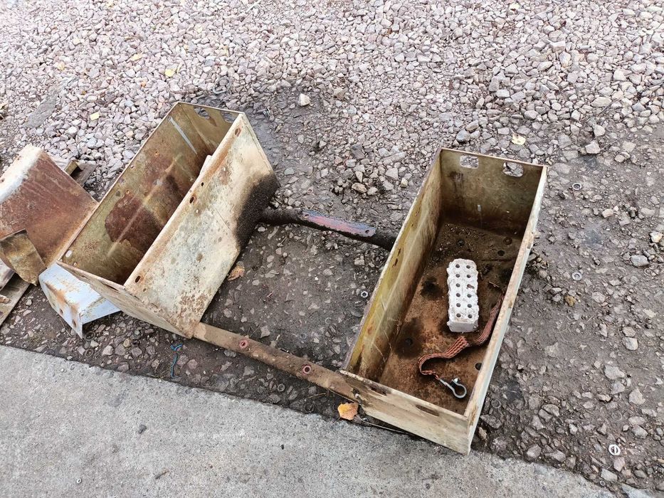 skrzynka na akumulator ursus zetor 6711,6911,5711,4718,4011,3011,2011