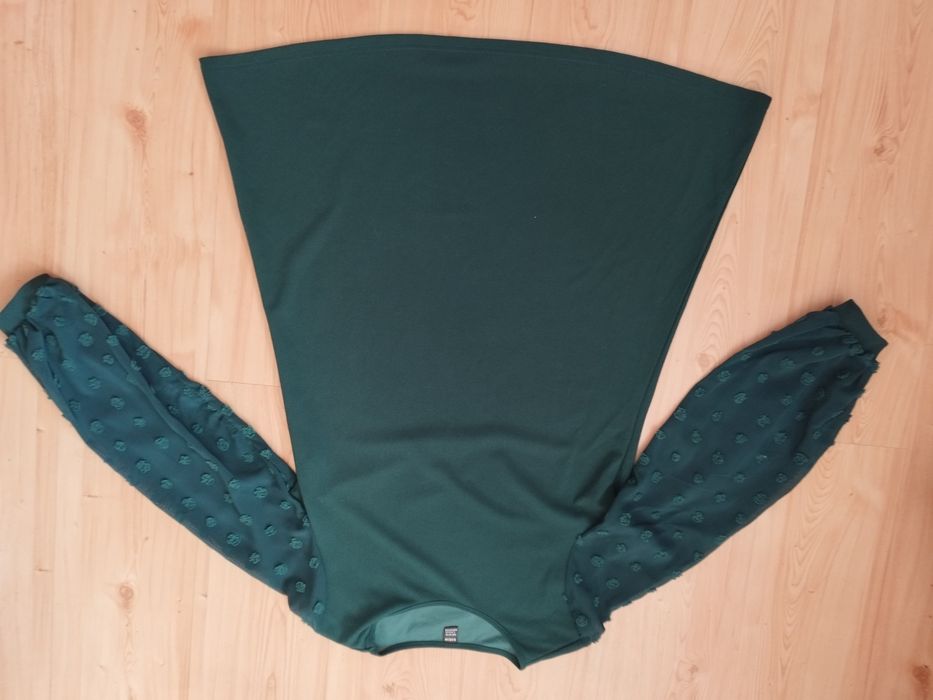 Sukienka tiulowe rękawy L-XL