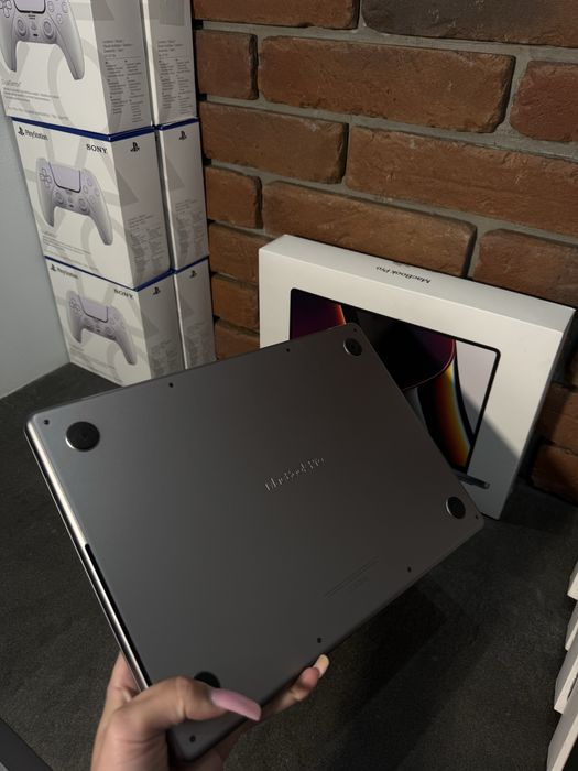 MacBook Pro M1 16/512Gb