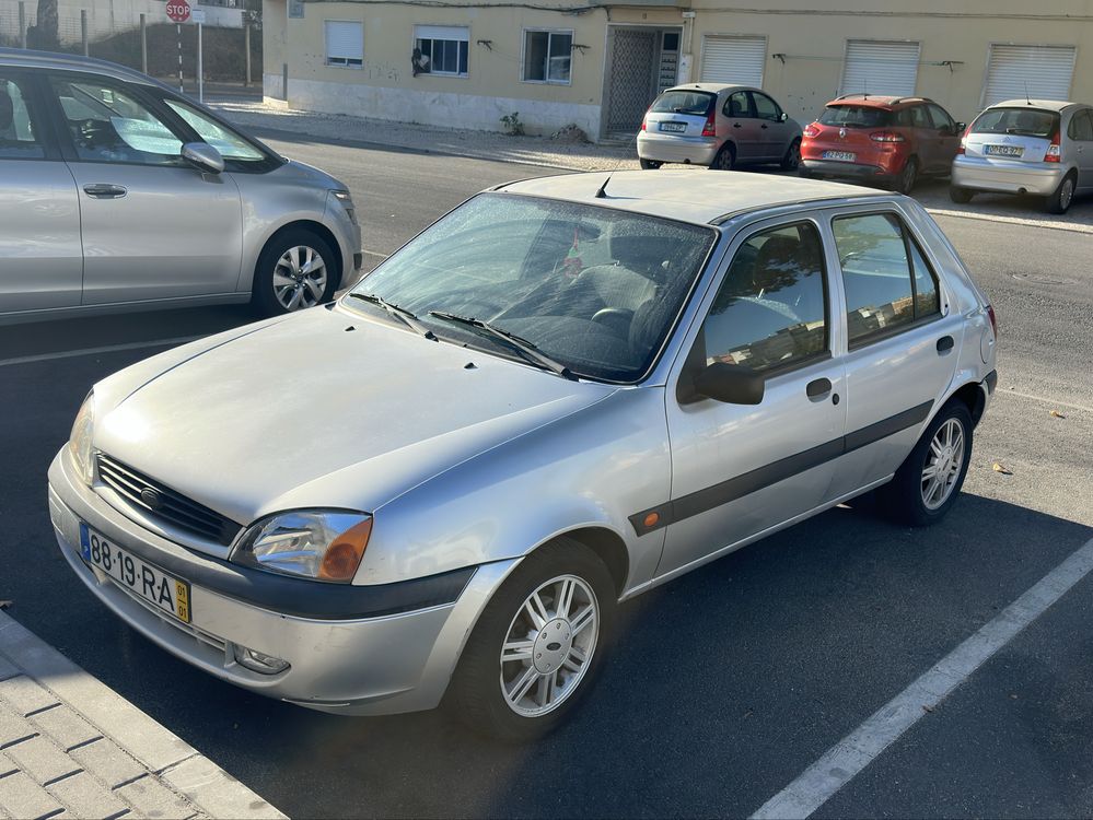 Ford Fiesta 1.25 – Económico, Jovem e Fiável!