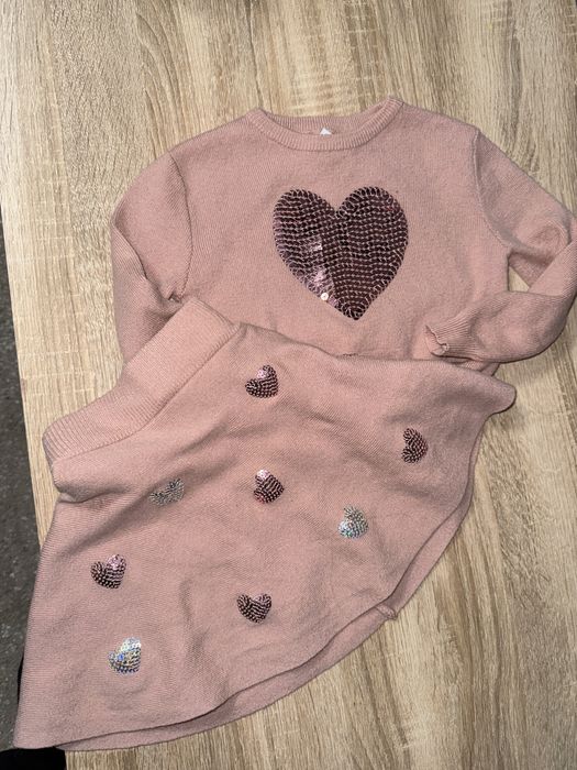 Костюм світер та спідничка Primark