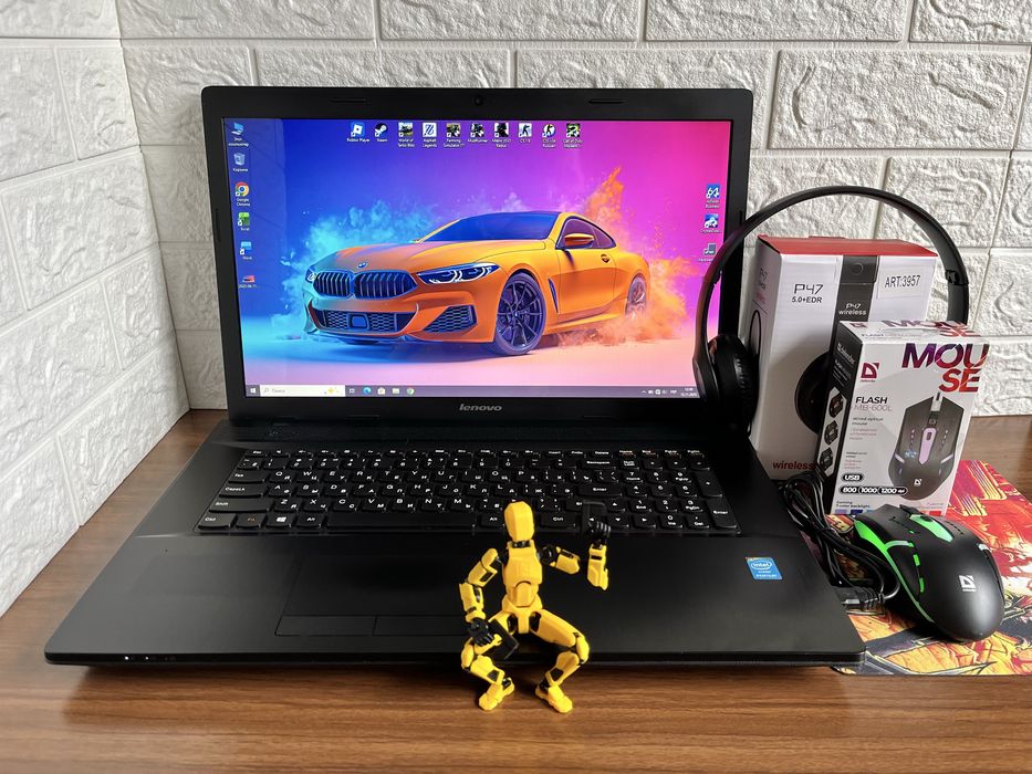 Lenovo с большим экраном 17” + SSD + игры + комплект