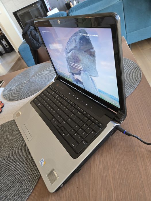 Laptop Dell Studio 17 cali