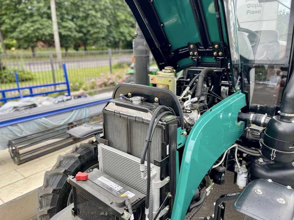 Трактор FT504CNC з виносним важелем