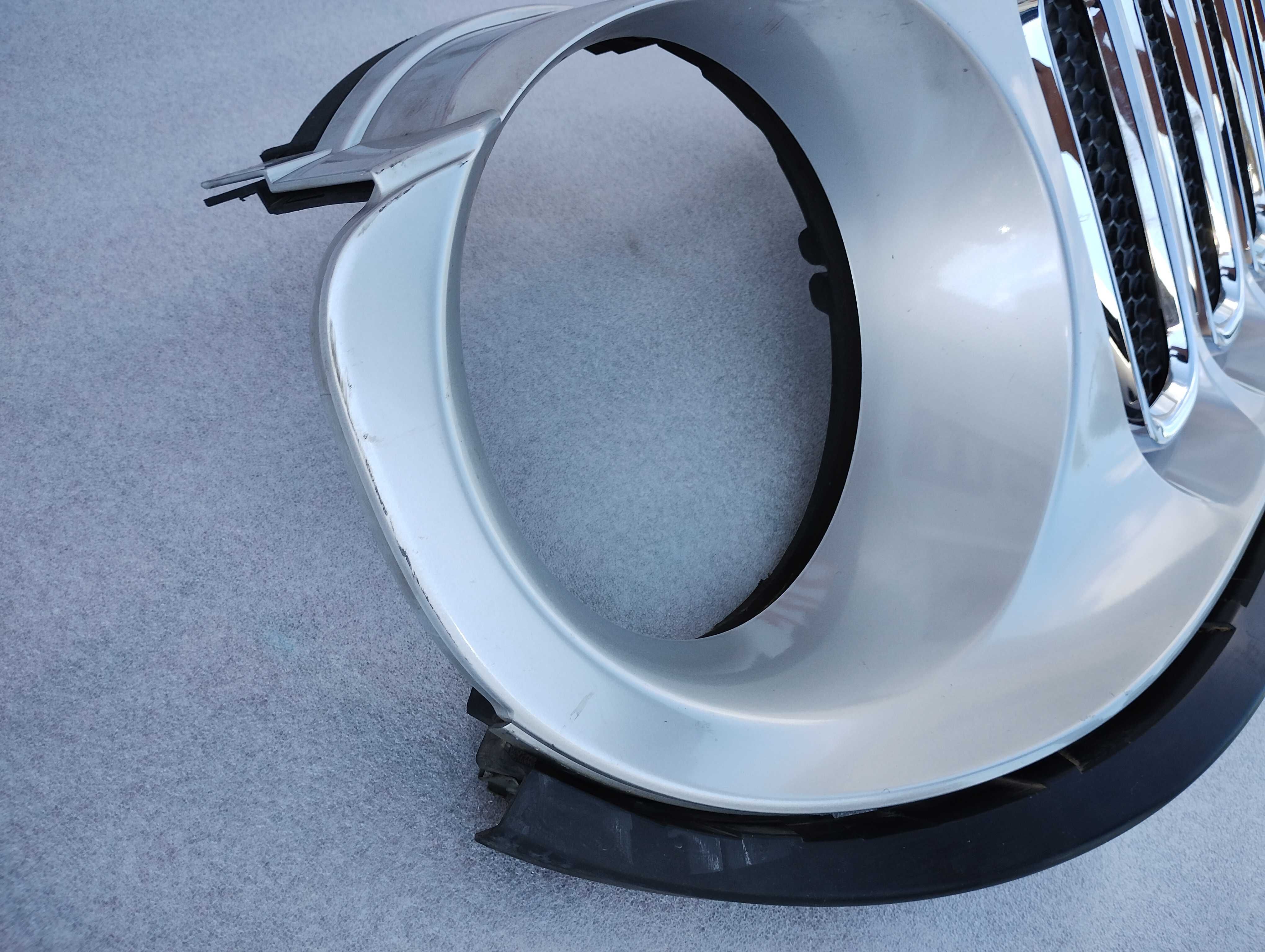 Grill Atrapa JEEP Renegade
