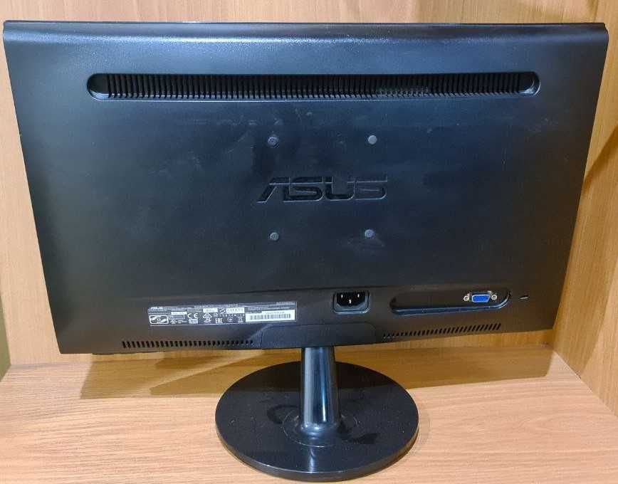 Продам монитор 18.5" Asus VS197DE