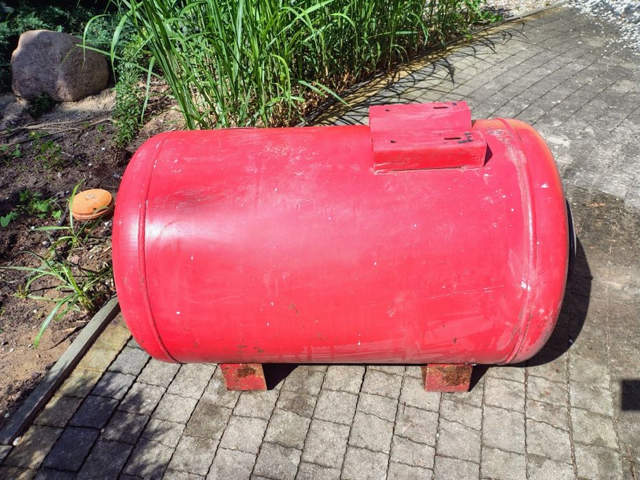 Hydrofor Hydro vacum plus zbiornik 200L