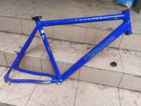 Thomus Tomcat sec rama Easton Elite tarcza gravel przelaj kola 26/28