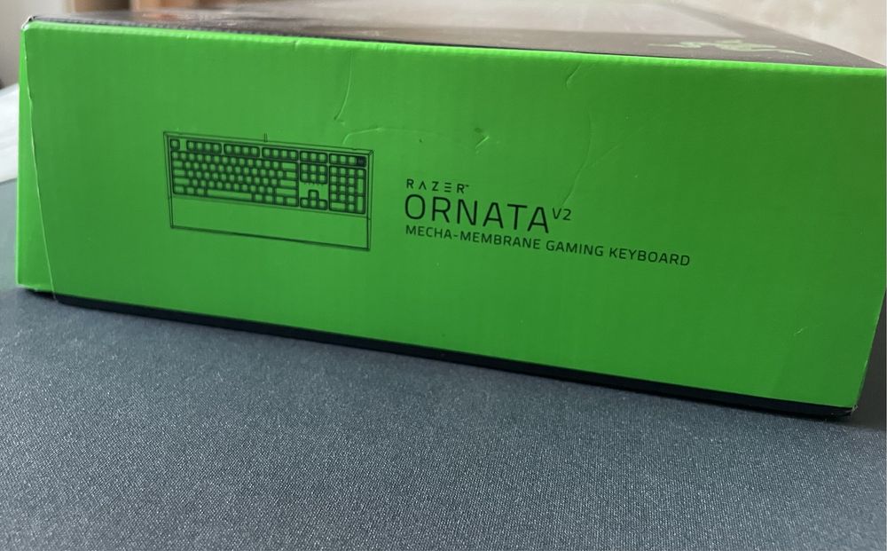 Продам клавітуру Razer ORNATA V2