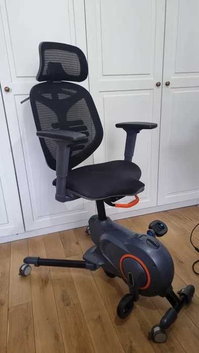 Fotel biurowy z rowerem treningowym Spacetronik Seatbike. Gwarancja!