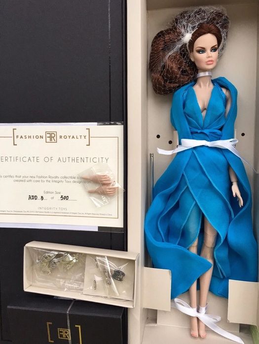 Коллекционная куколка Gloss Convention Vanessa Perrin Adorned 2014