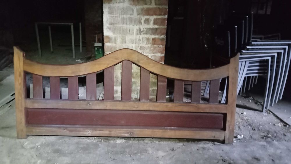 Płotek ogrodzenie kawiarenki ogródka piwnego.