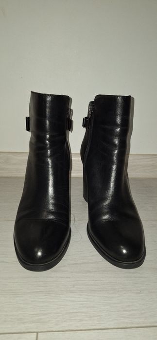 Ботинки Vitto Rossi р.40 жіночі