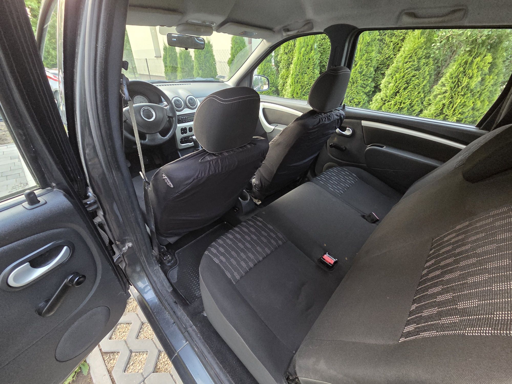 Dacia Logan 1.6 MPI benzyna 2011/12r KLIMATYZACJA