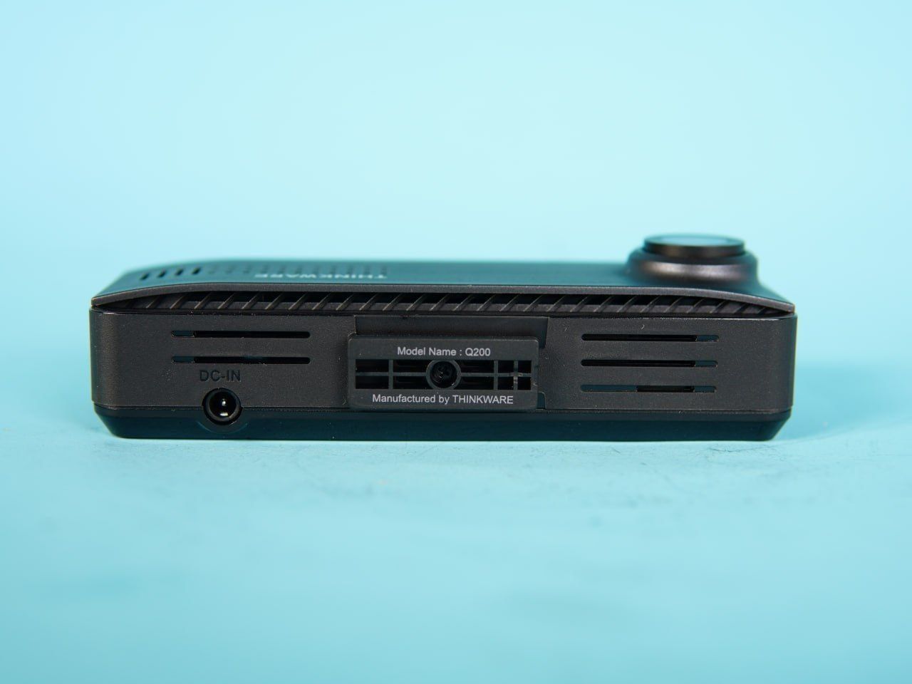 Видеорегистратор Thinkware Q200 с двумя камерами: 2K QHD и 1080p (с ра