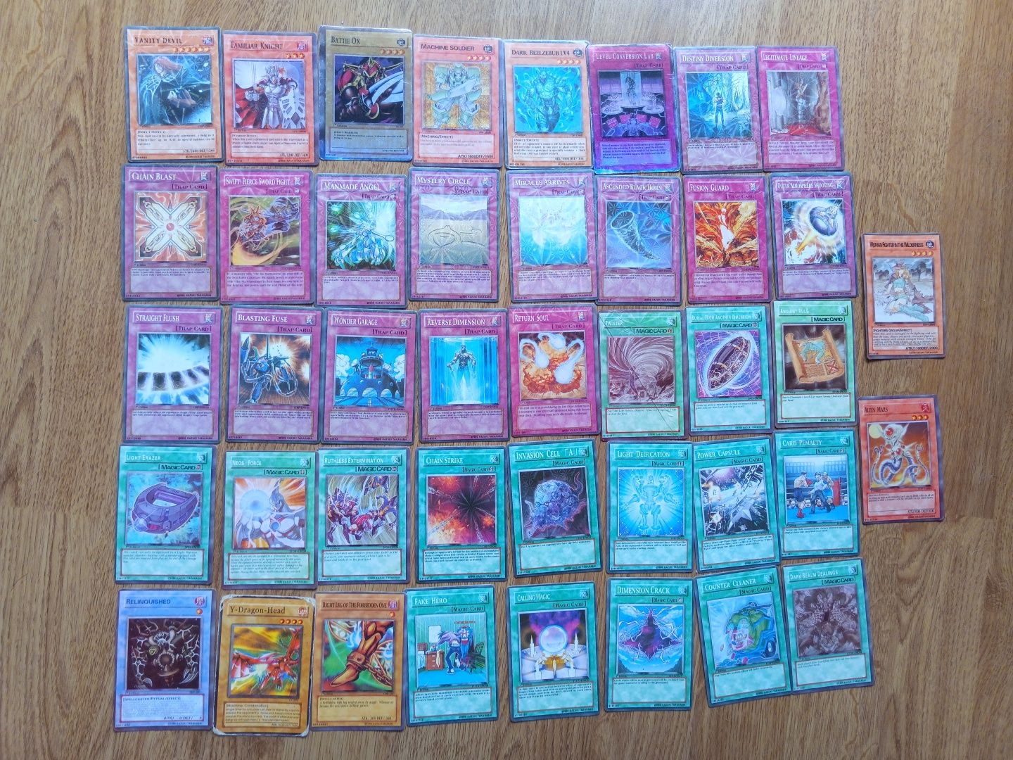 Karty Yu-Gi-Oh! (82 sztuki)