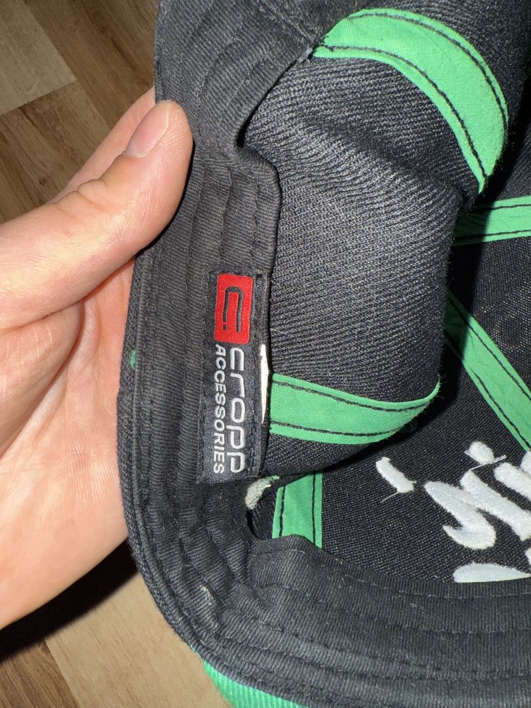 Czapki fullcap Monster Cropp