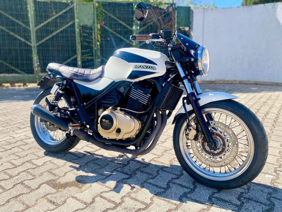 Honda CB500 - Café Racer