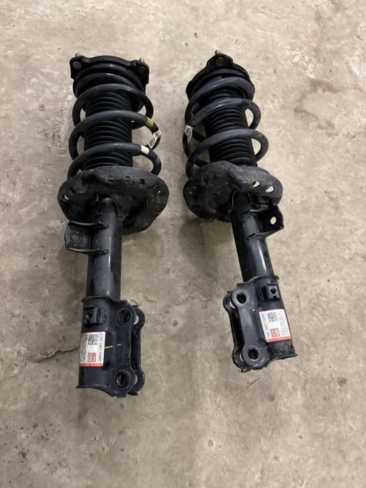 Стойки в зборі huundai kona electro