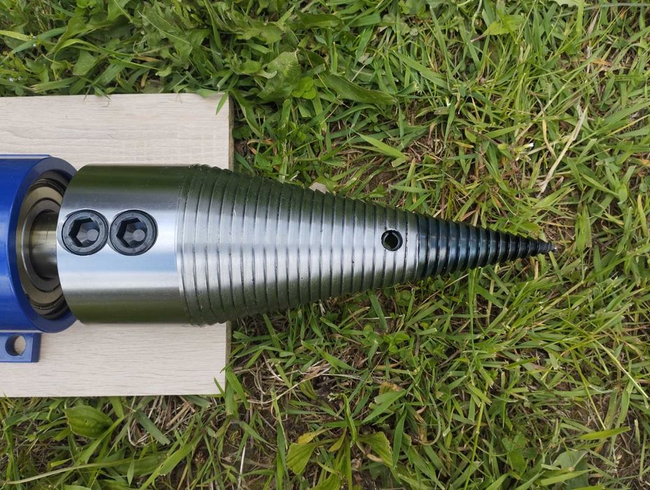 Łuparka świdrowa WOM do ciągnika / świder do drewna 100mm