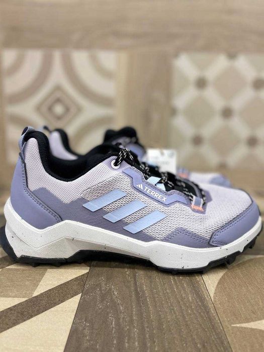 Розпродаж! Нові оригінальні кросівки Adidas Terrex AX4 W (38 2/3)