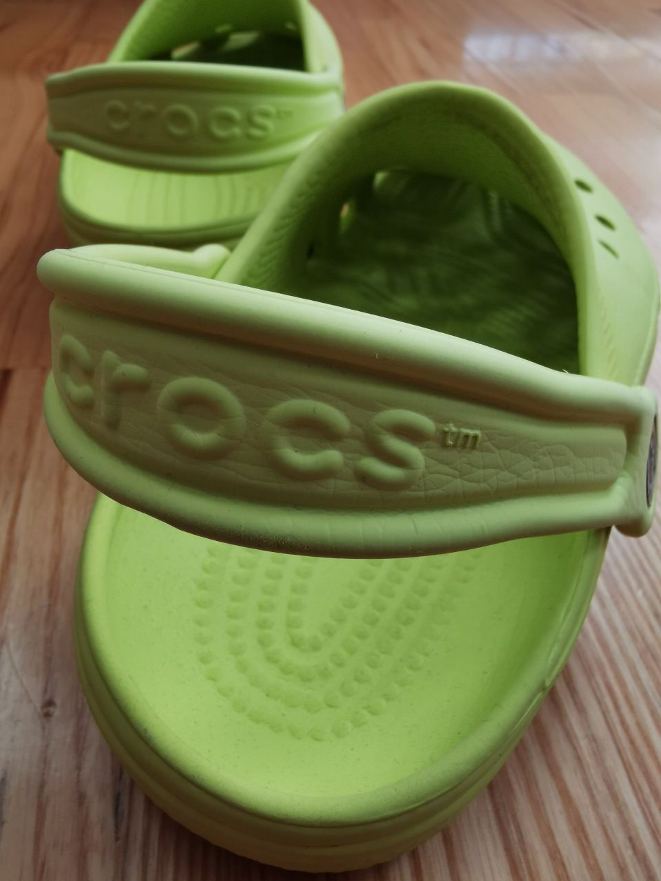 Crocs m1 w3 32 33 klapki basen