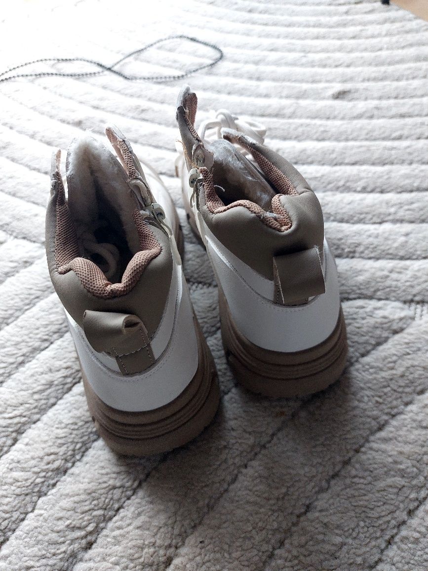 Buty damskie trapery ocieplane