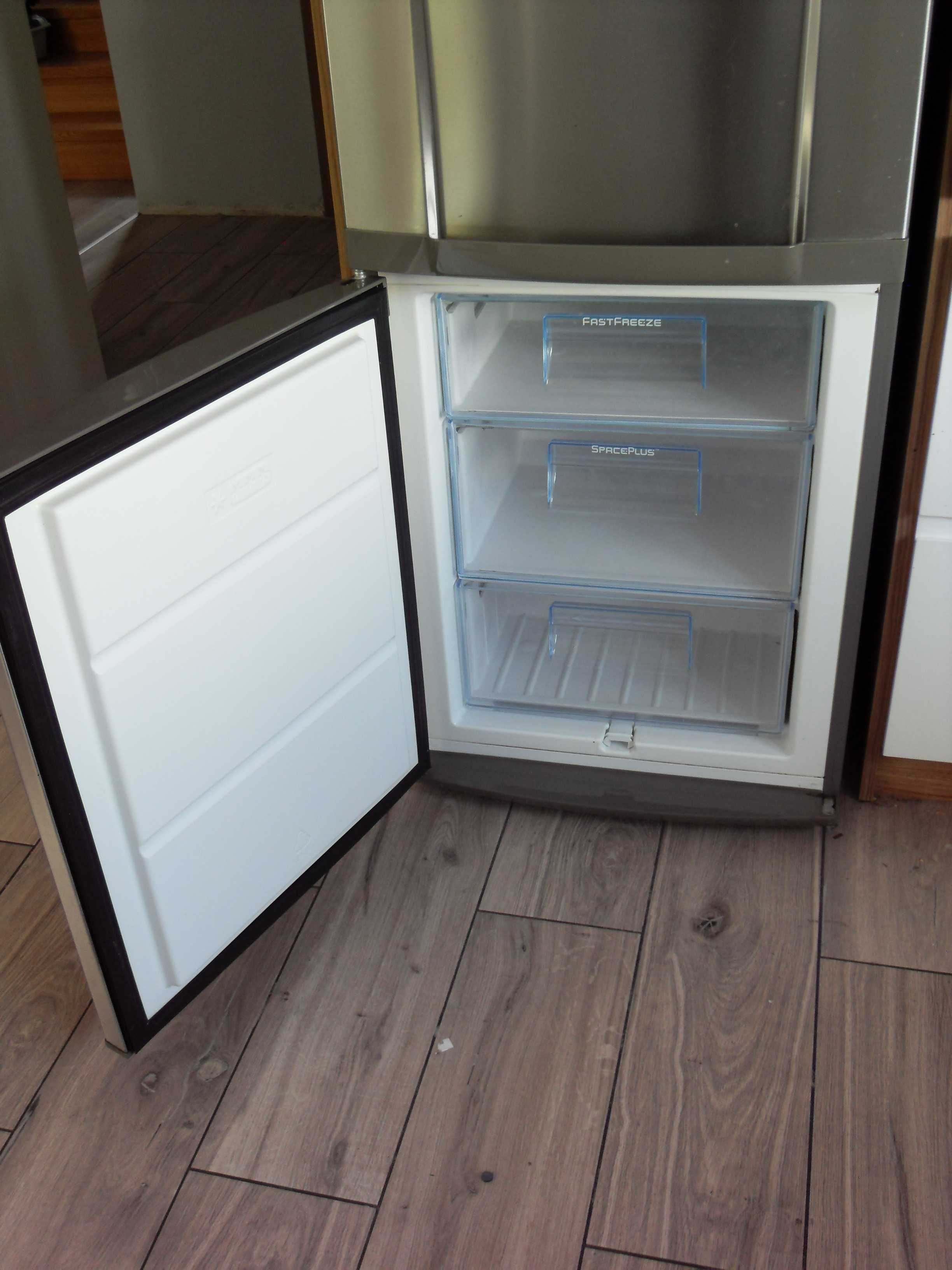 Lodówka ELEKTROLUX 175cm wysoka.