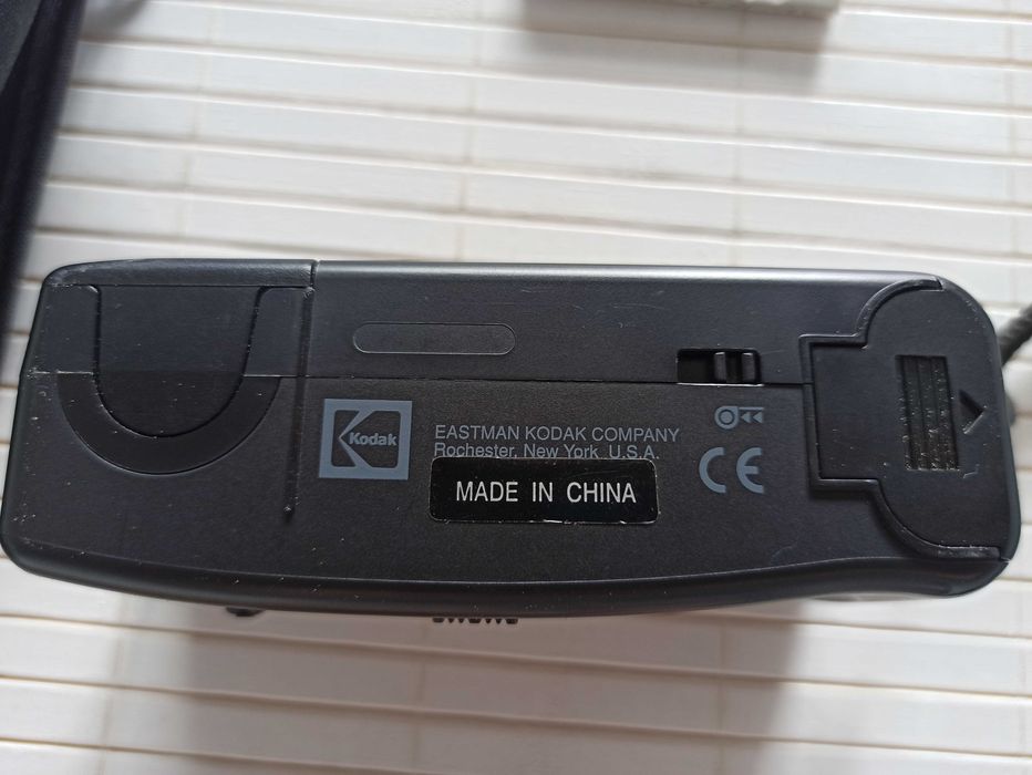 Aparat fotograficzny Kodak STAR AF z 1996r z futerałem