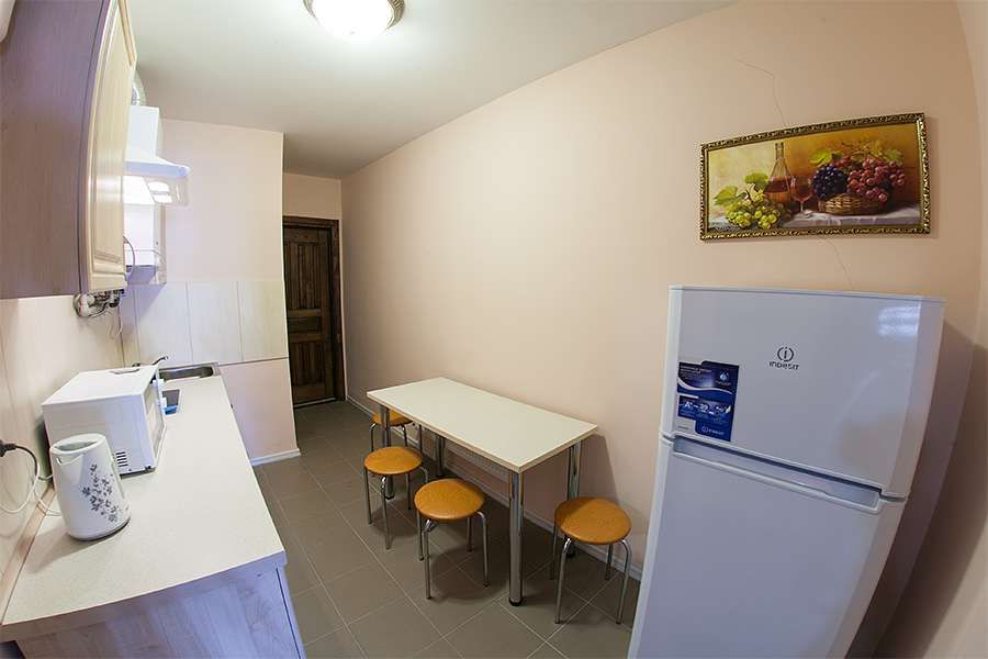 Від власника,до 6-и осіб сучасна квартира в центрі на вул.Вірменській.