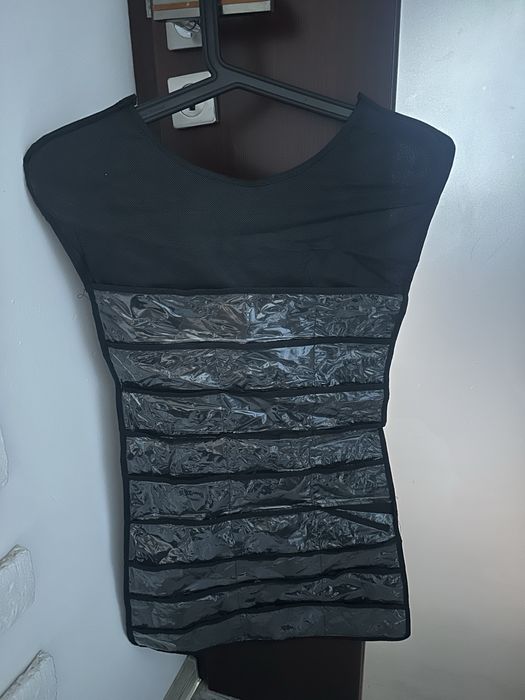 Wieszak na biżuterię dodatki organizer do szafy