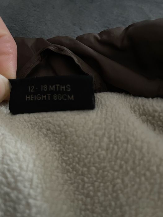 Трендова шоколадна безрукавка від Next на 12-18міс